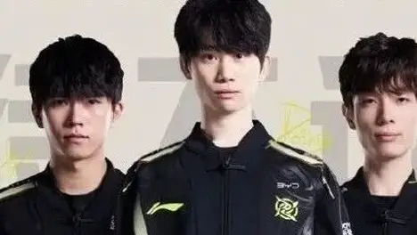 AL阵容崩盘T1全程压制，卡蜜尔艾克组合失效Faker沙皇掌控全局Doran鳄鱼关键进场锁定胜局